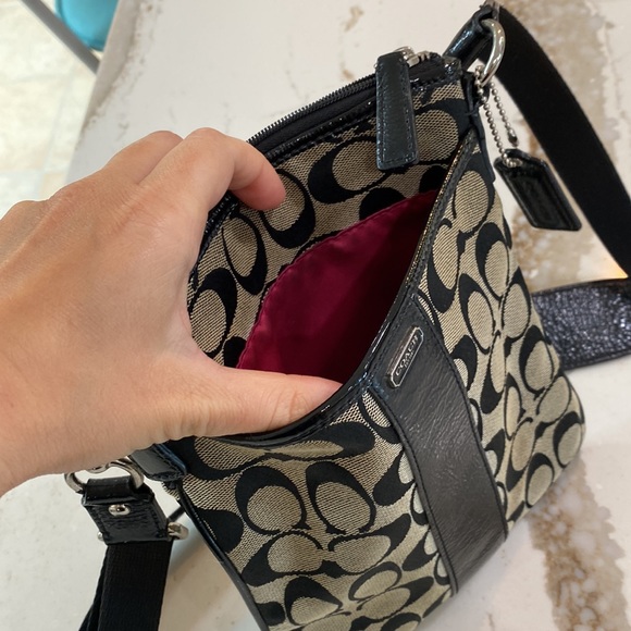 Coach crossbody - Picture 3 of 8
